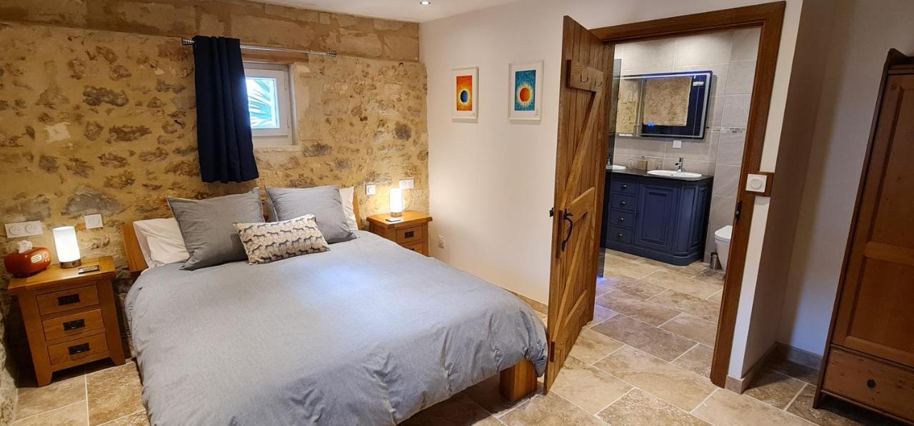 Dom Peyreton Prestige Cottages Set In A Charming Wine Property Villegouge Eksteriør billede